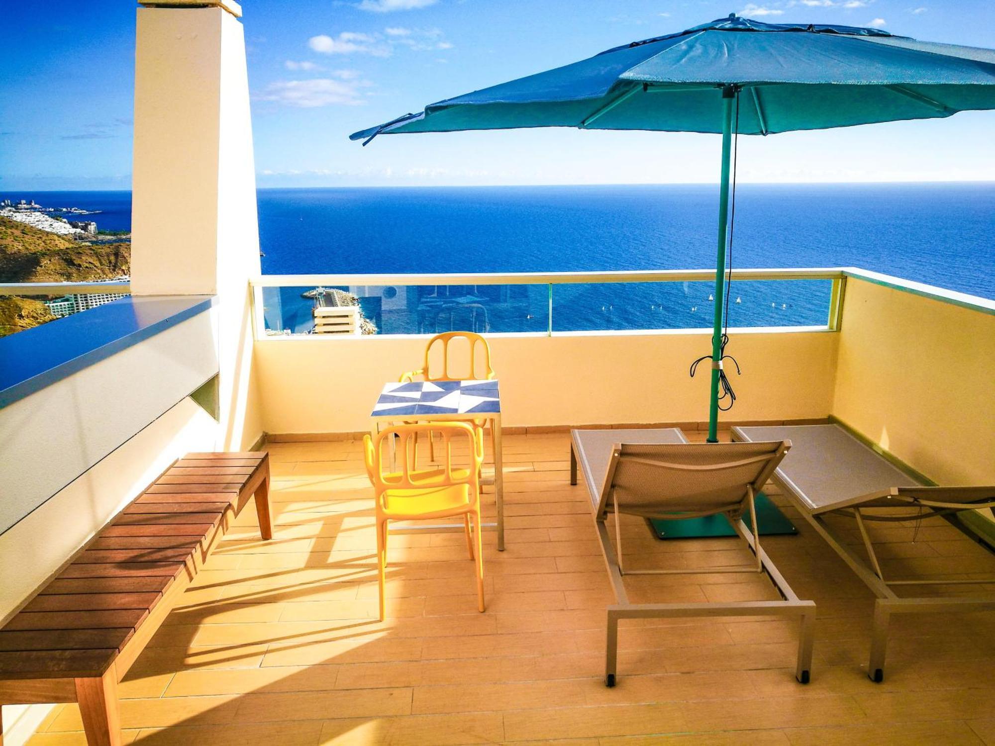 Superior Double Room balcony sea view air conditioning