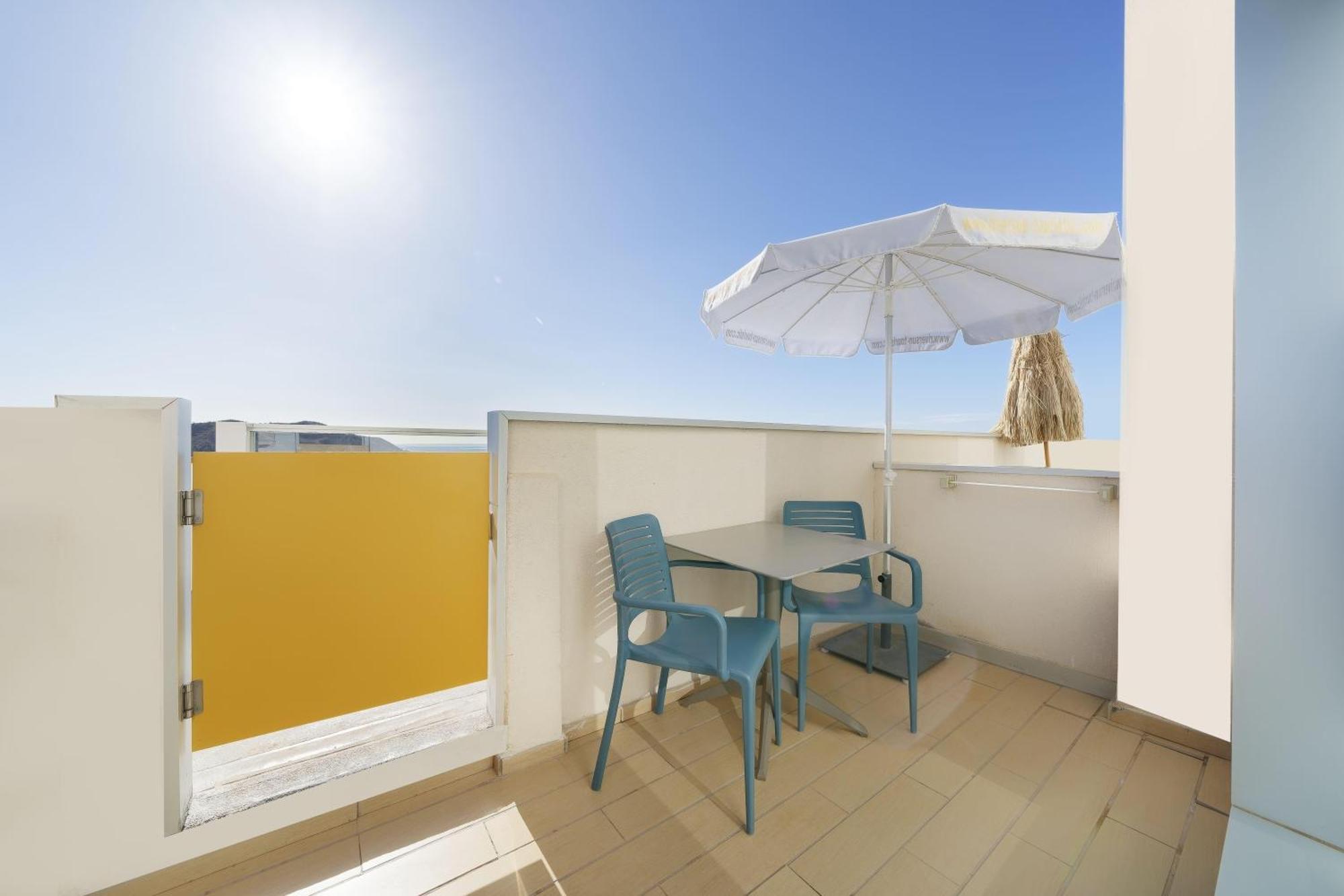 Classic One Bedroom Apartment small balcony