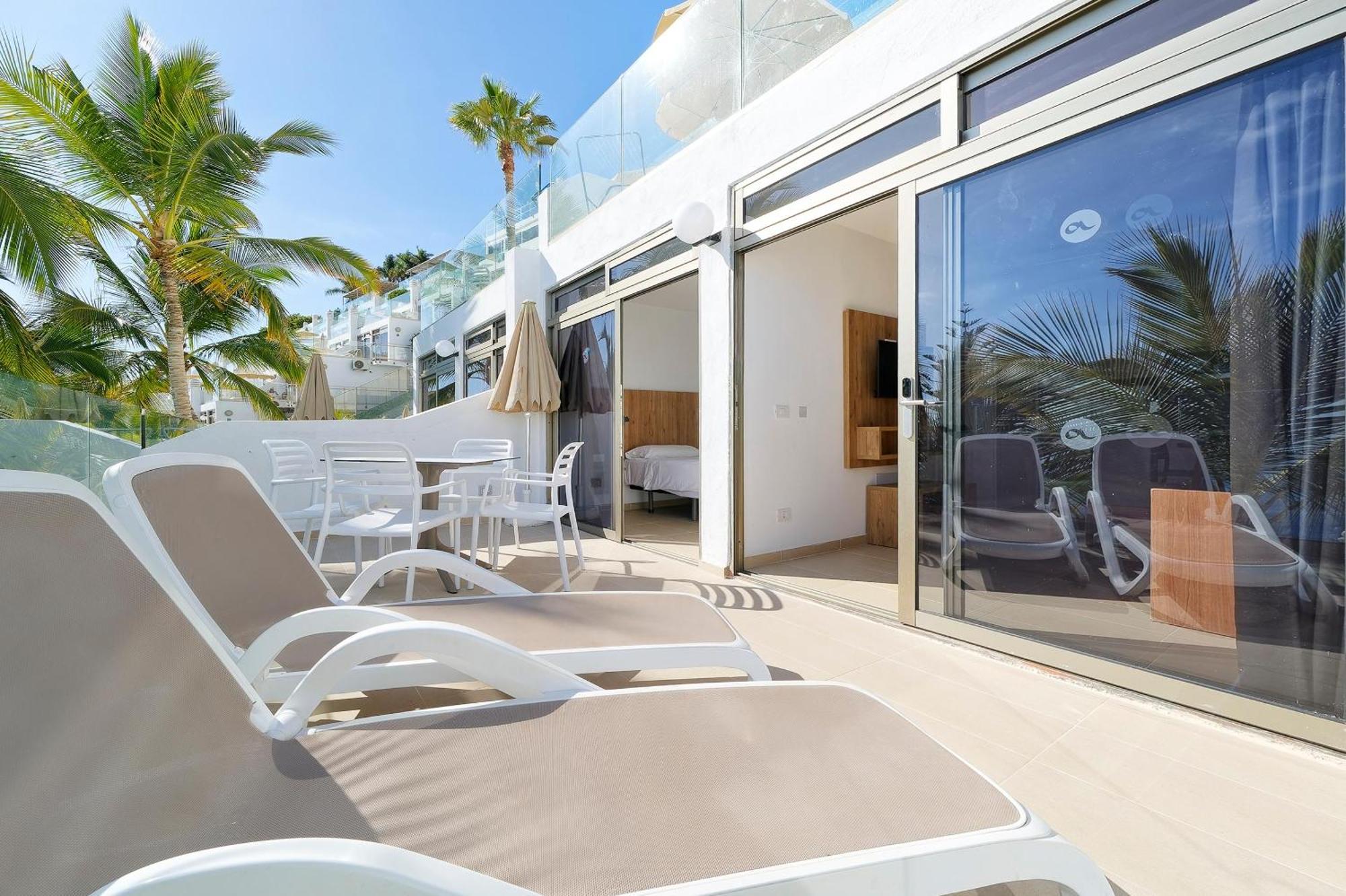 Classic One Bedroom Apartment Balcony Limited Sea View